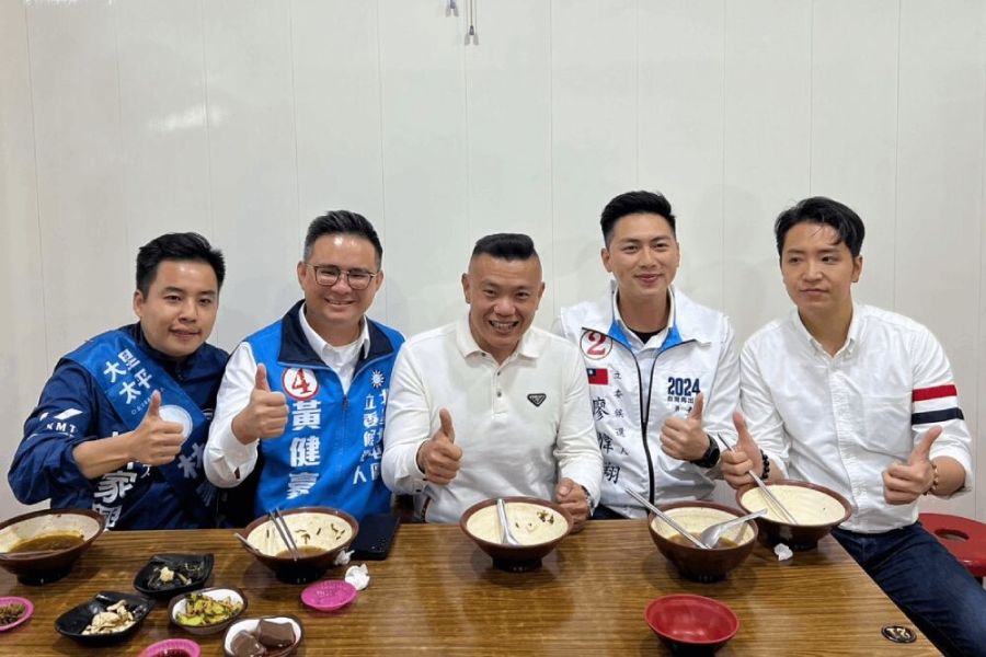 綠營抨擊「老鑼」 藍白聯合朝聖吃播牛肉麵支持羅廷瑋 190 照片來源:資料照