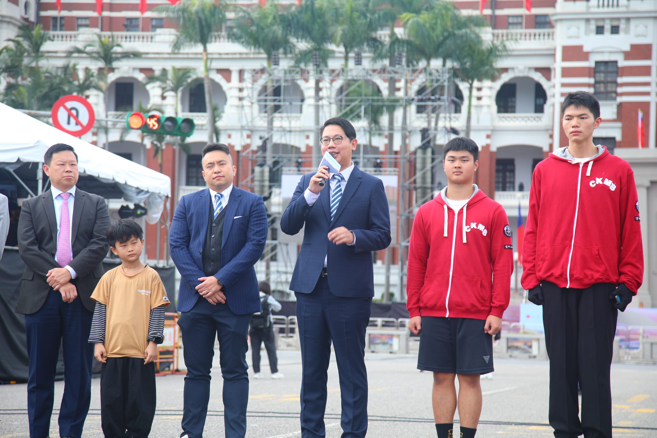 國際青年商會中華民國總會總會長林鼎鈞表示,籌備期以來,青商總會可說是全員出動,務必將元旦升旗做到盡善盡美。(記者包克明攝)
