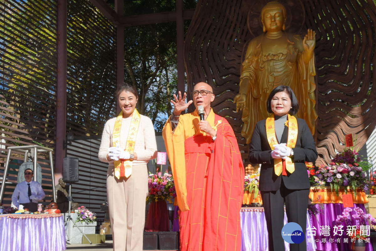 宣揚佛教的鎮國寺開山方丈廣心上人,希望經由法會活動,結合佛弟子力量,一同念佛,祈福消災。。(圖/南投縣府提供)