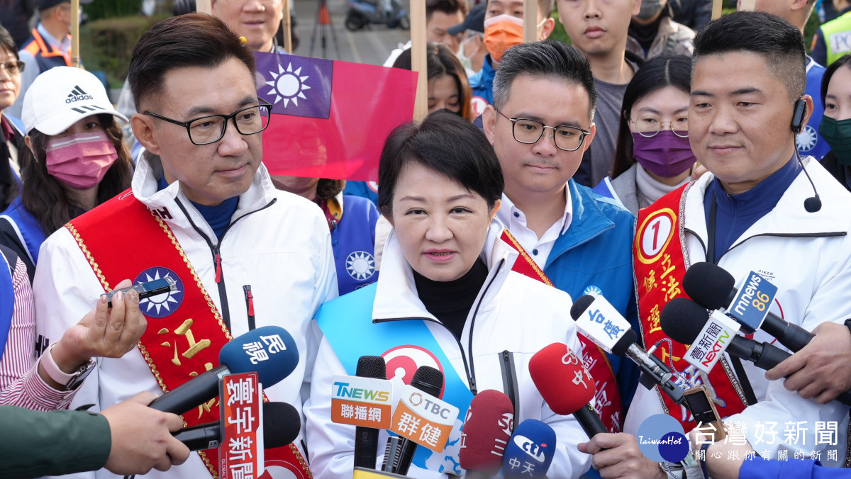 盧秀燕批賴清德領中華民國人民納稅錢不認同中華民國 怎麼選總統？