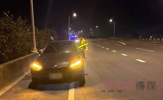 元旦歡樂凌晨歸半路爆胎　臺西警即刻急援安心回家