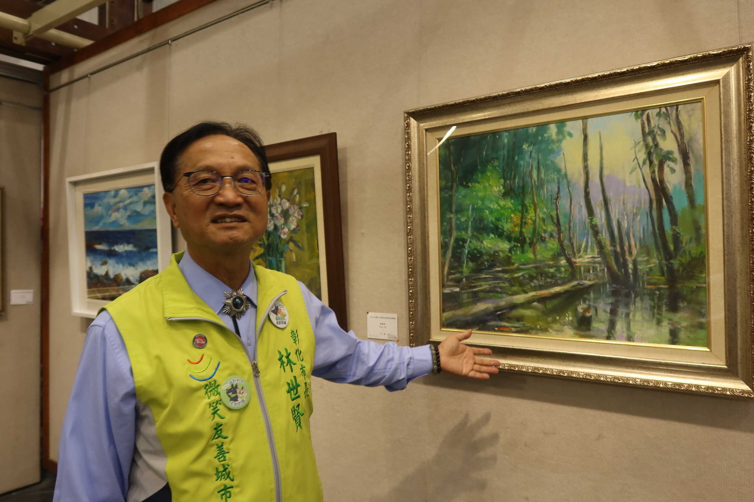▲太陽文化藝術協會在彰化藝術館舉辦聯展，25位會員作品從寫實到抽象，從傳統到現代，讓觀眾一次欣賞到眾多優秀藝術家的匠心之作。（記者張溎壕攝）