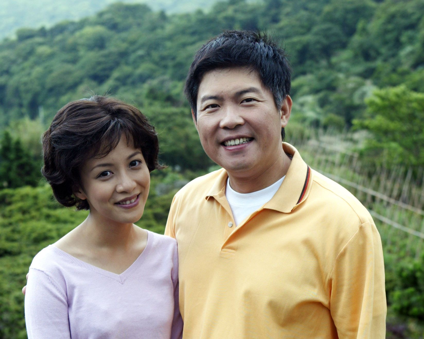 《草山春暉》曾國城飾演四弟高明志、李淑楨飾演四嫂許麗珍