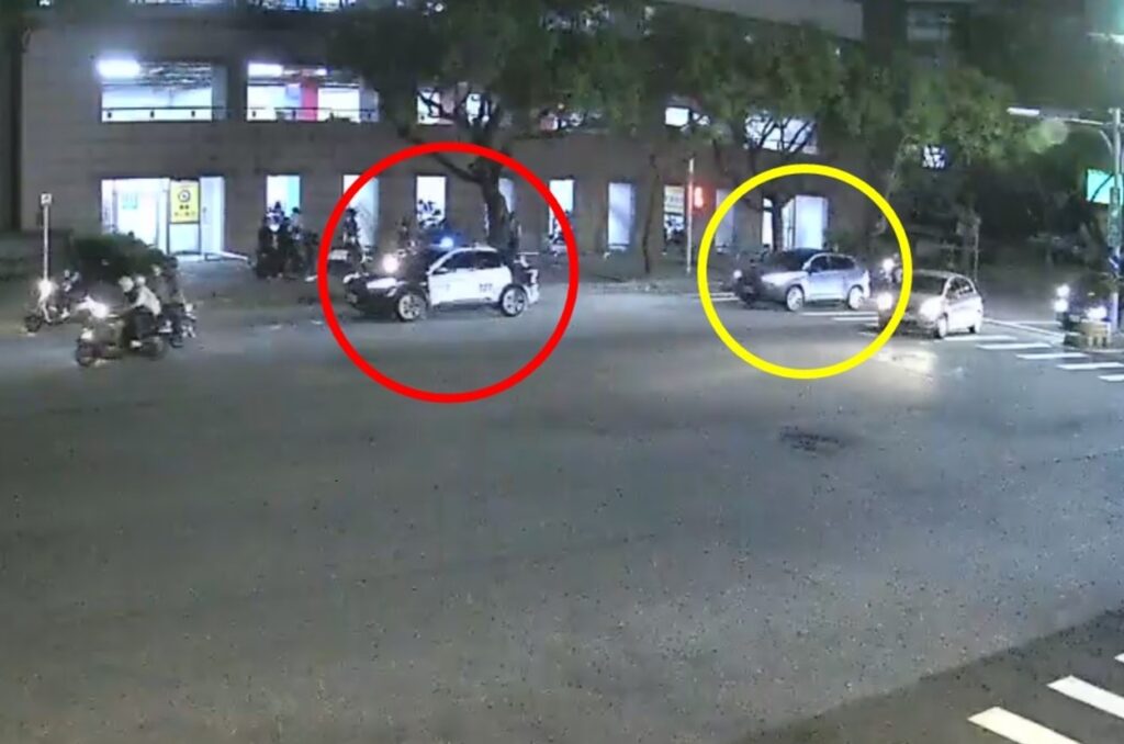 ▲圖說：巡邏警接獲運將求援，立即鳴笛開道護送急診女子就醫             （圖／台中市政府提供）