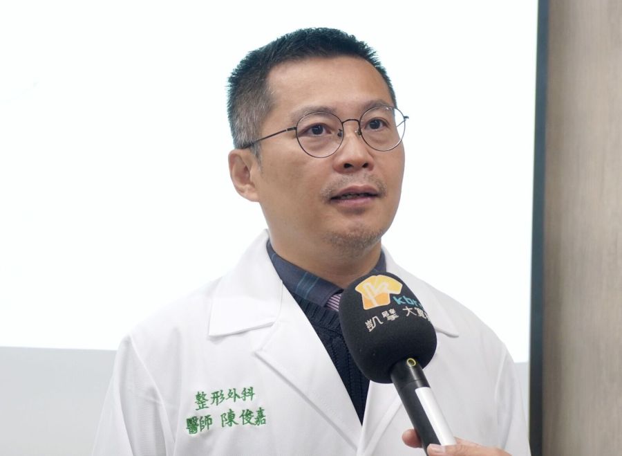 「乳房重建」常成乳癌病人夢魘 自體組織?還是義乳?醫曝優劣 230 「乳房重建」常成乳癌病人夢魘 自體組織?還是義乳?醫曝優劣 229