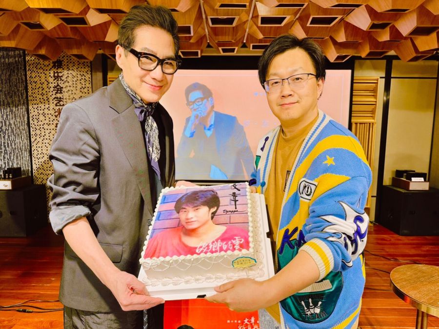 文章舉行出道40週年新歌分享會 難忘母親葬禮一結束飛奔接商演 248 CNEWS195240106a02