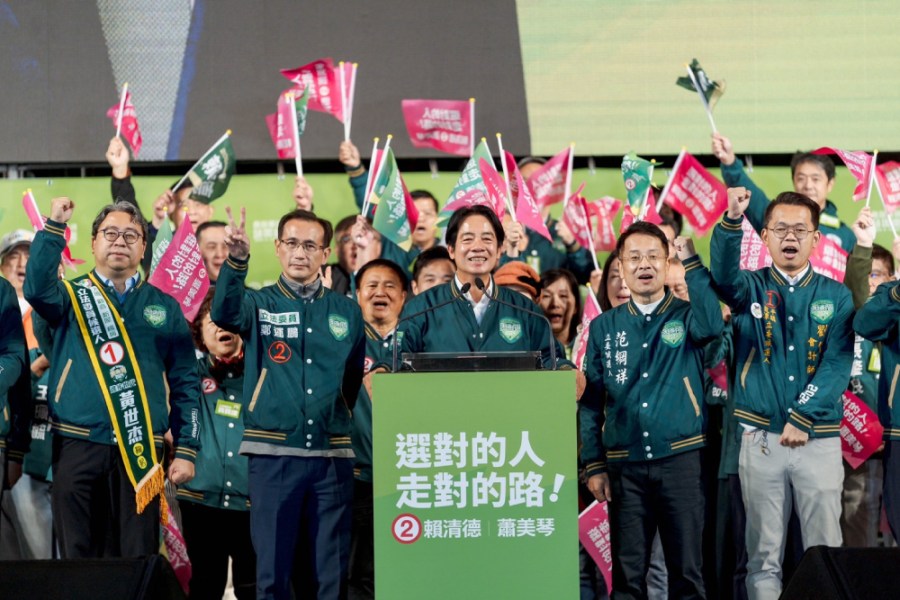 超過十萬人湧入桃園選前造勢 賴清德:未來要帶國家走得更遠 259 賴清德6日桃園大造勢。