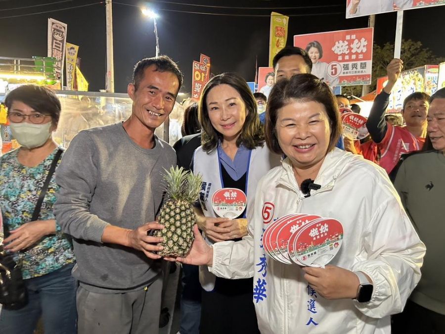 李佳芬陪張秀華掃湖美夜市 期許攜手韓國瑜發展雲嘉生活圈
