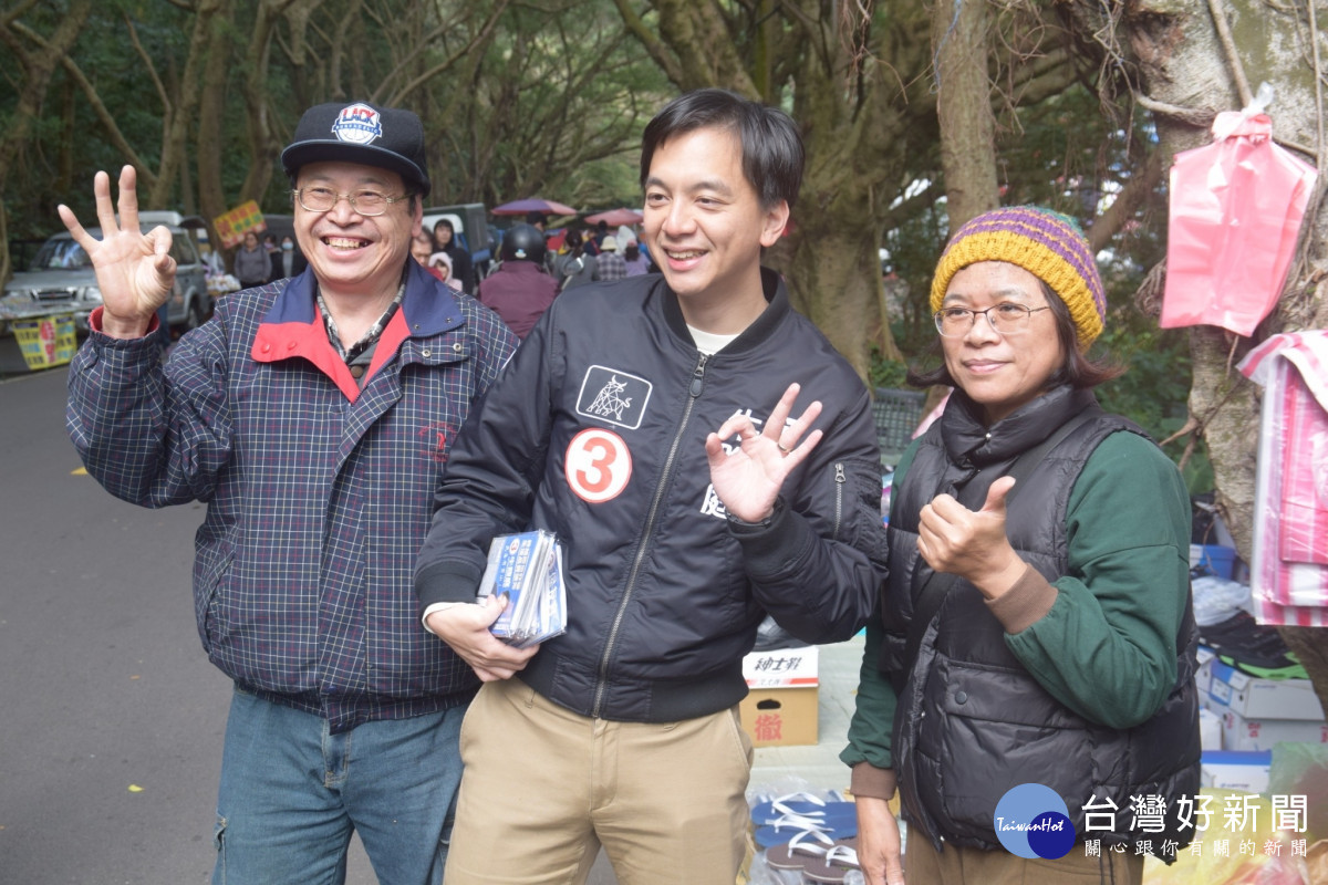 選戰黃金週桃市一選區競爭激烈 新人牛煦庭挑戰政治明星鄭運鵬