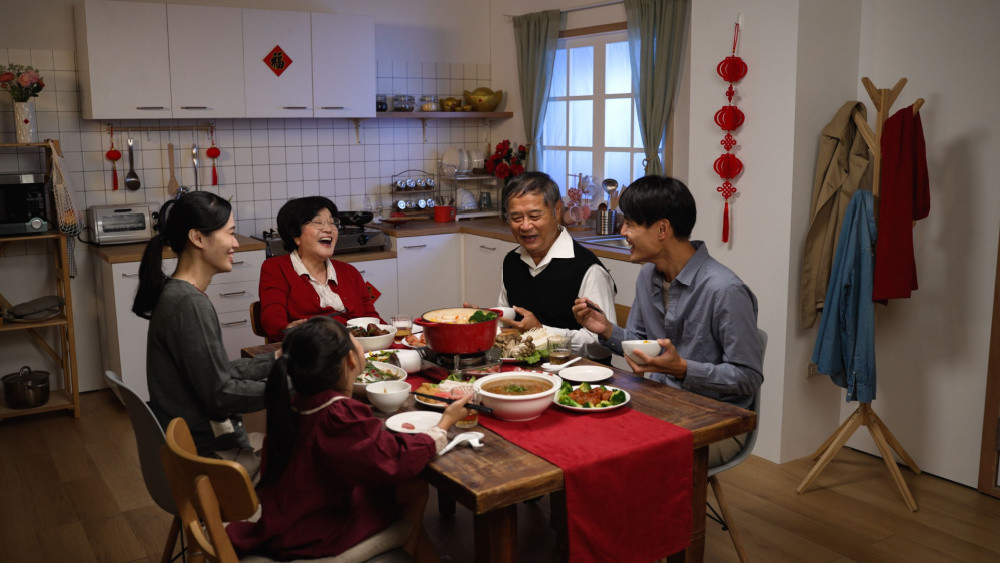 逢年過節大魚大肉易肥胖、慢性病控制不佳！  4大「飲食關鍵」防熱量爆表