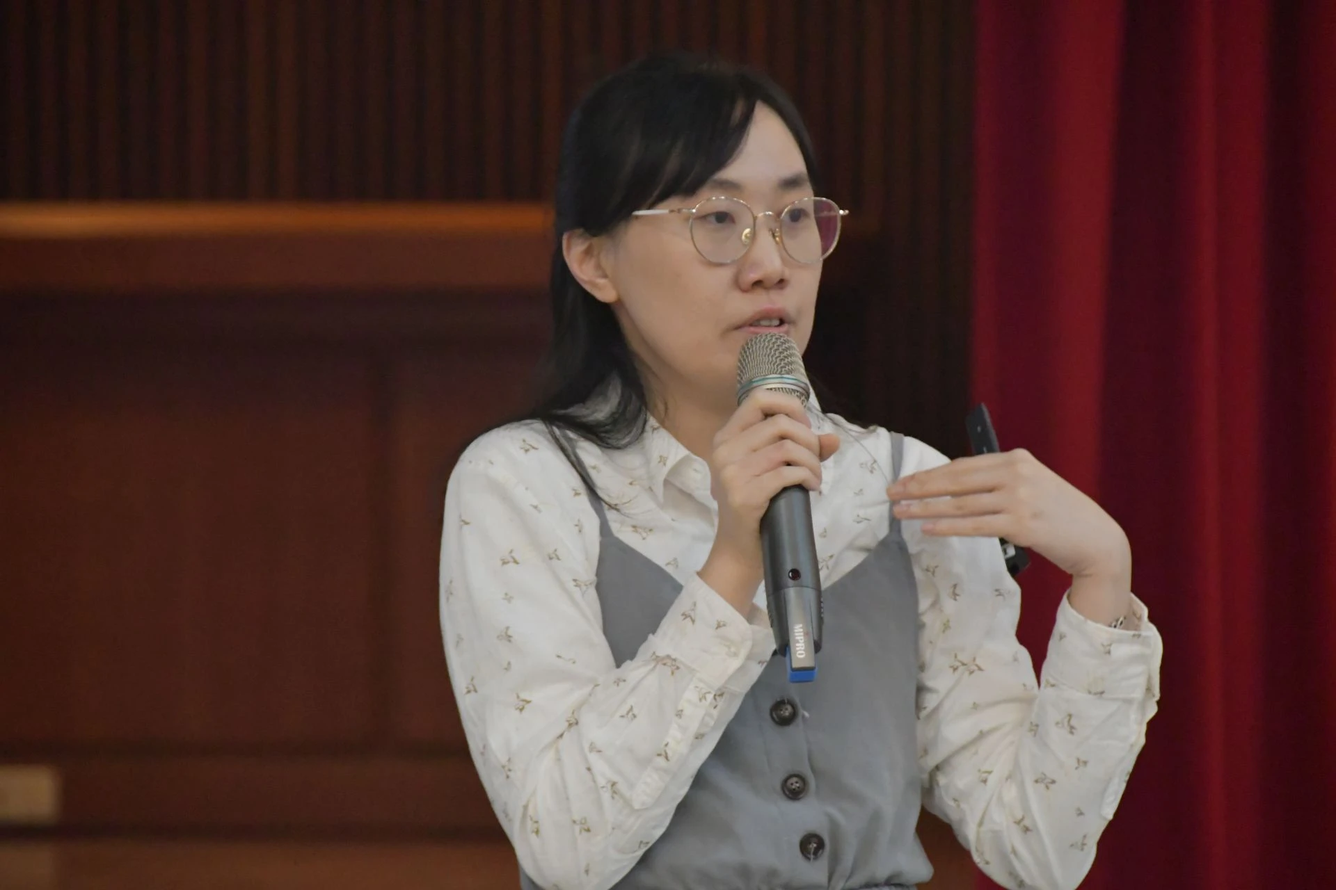 台北慈濟醫院護理師葛沛汝分享，遇到困難時要學會如何面對和解決問題。