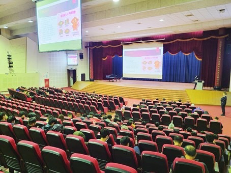 北投波麗士與臺北城市科技大學合作,開設進行反霸凌及強化校園法治講座。(記者薛秀蓮翻攝)