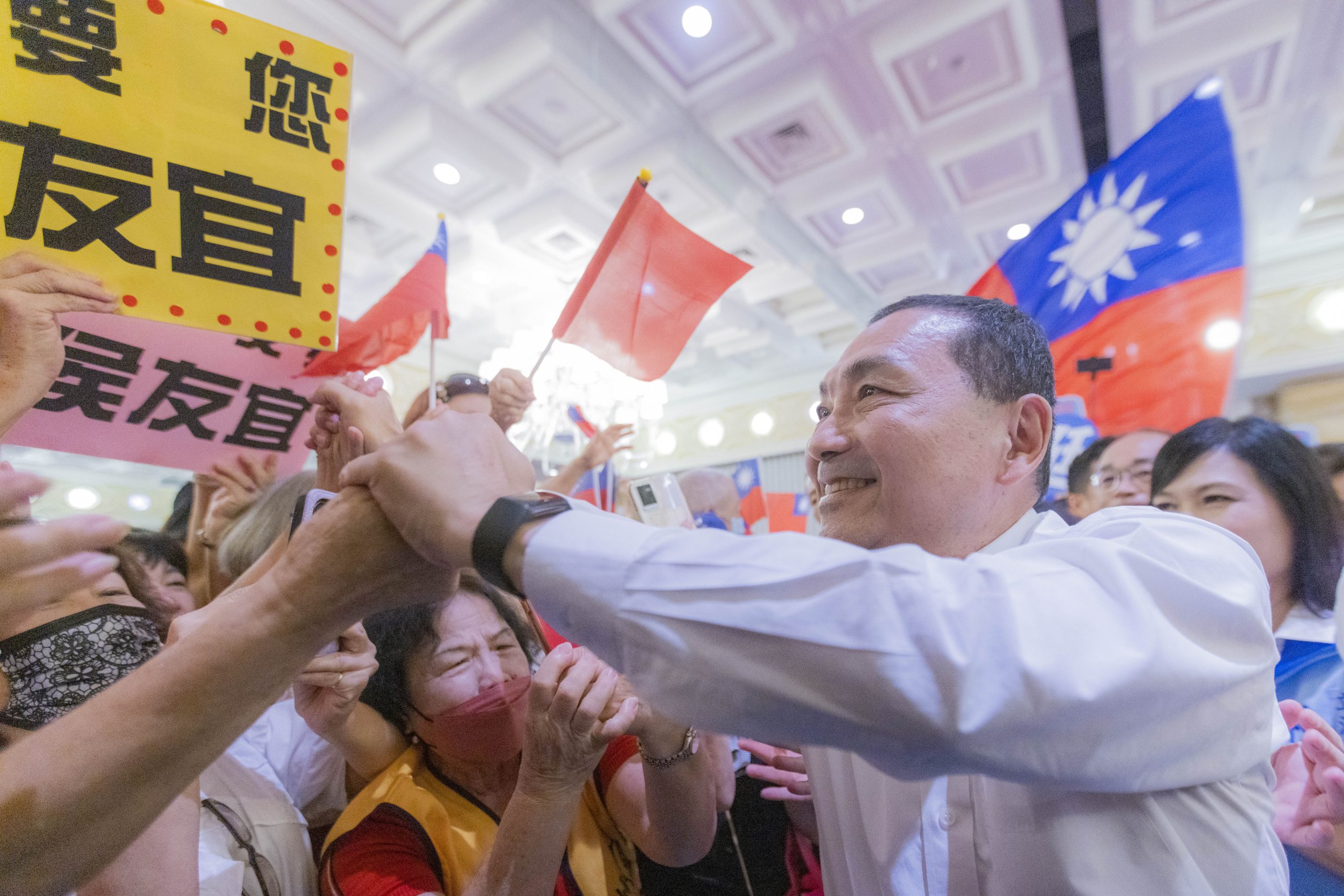 高雄挺侯友宜團結大會 農漁友：讓兩岸和平，產品賣出去