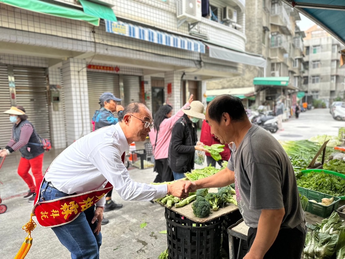 漾新聞|黃柏霖獲大咖相繼陪同掃街聲勢強 抨擊民進黨恐嚇人民成「放羊的孩子」