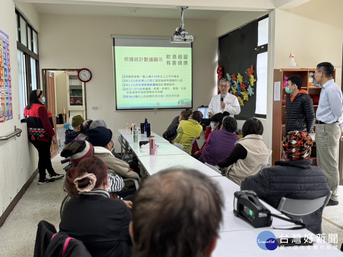 精神科林明燈主任介紹藥、酒癮、失智症簡介。