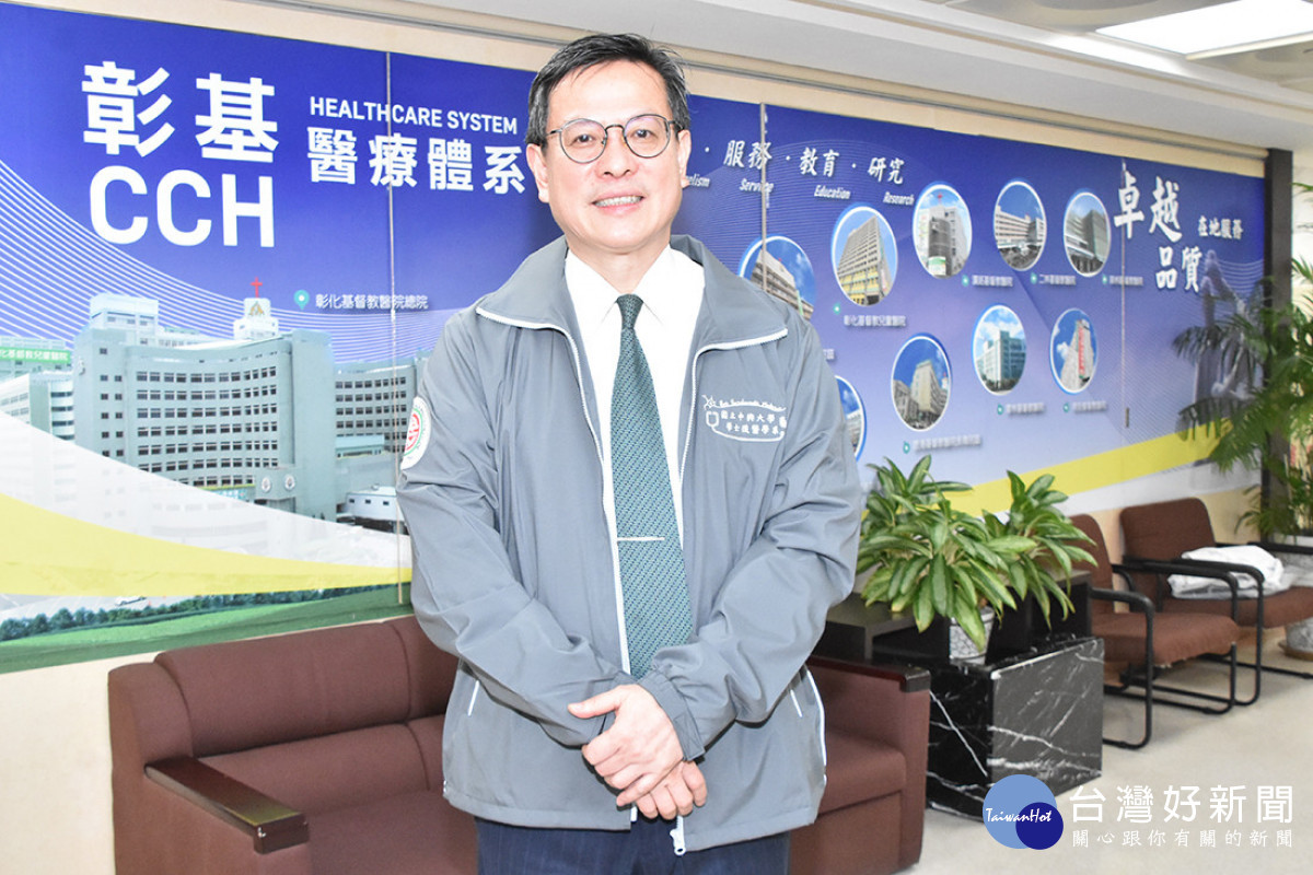 陳穆寬總院長表示,藉由到仁愛鄉最偏鄉的教會,讓醫學生了解當地民眾及長者的醫療需求。圖/彰基醫院提供