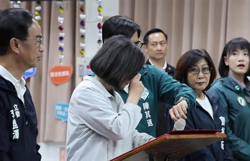 蔡英文總統說「總統底加」