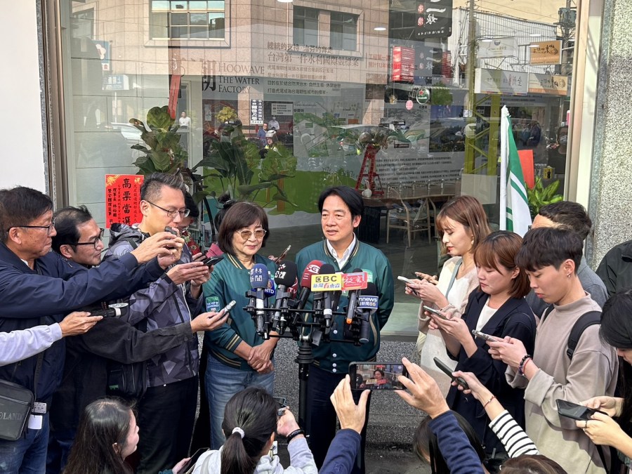黃金週/談賴清德國際觀與政治經驗 黃崇仁:侯柯還需接受在職訓練 208 黃金週/談賴清德國際觀與政治經驗 黃崇仁:侯柯還需接受在職訓練 207