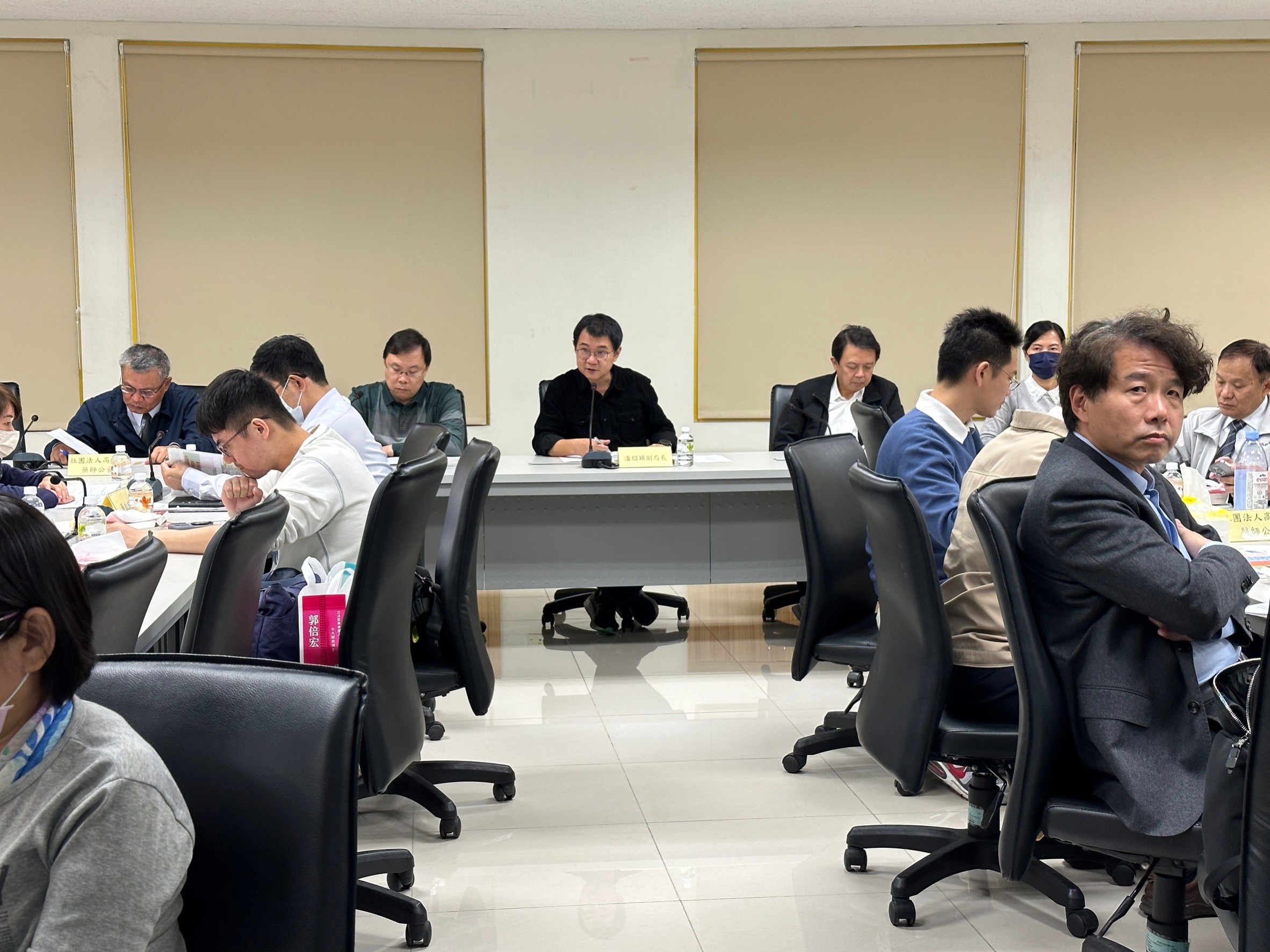 陳其邁市長呼籲接種疫苗提升保護力 並積極整備春節期間呼吸道專診 高雄市醫藥界齊心守護市民健康