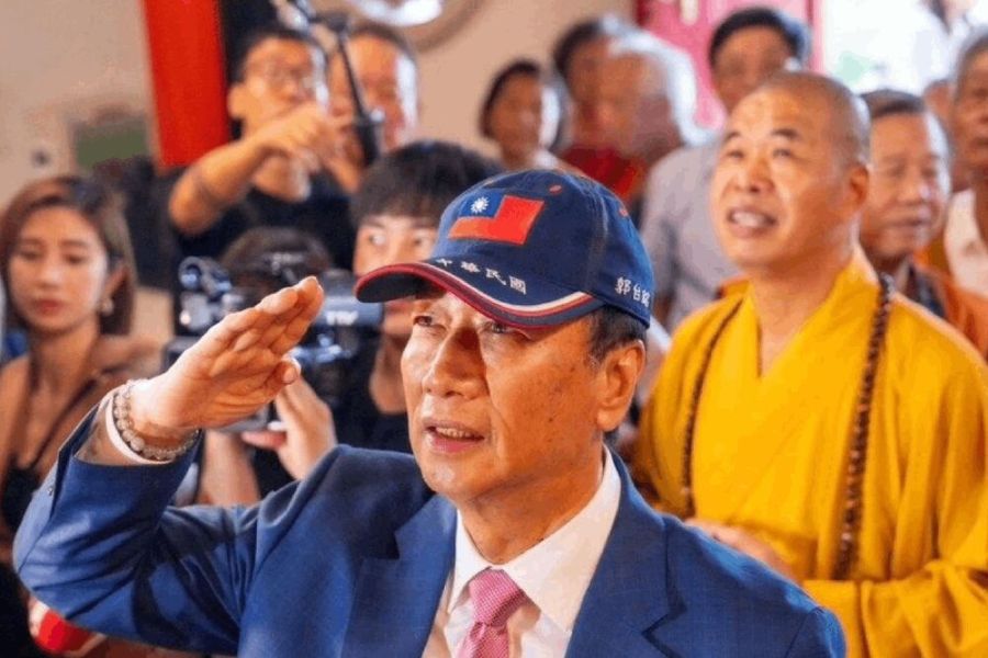 【有影】媒體散播假郭董公開信挺侯康 黃國昌爆「董事是黃子哲」 214 照片來源:郭台銘臉書