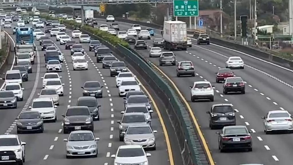 選前返鄉投票塞車!下午4時後交通量比平時多5%