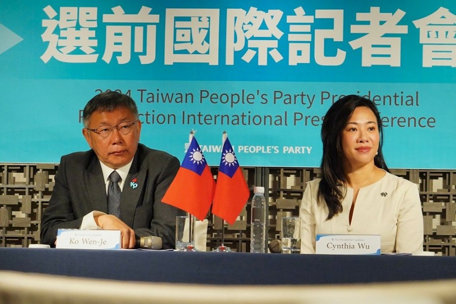 台灣民主成熟經歷三次政黨輪替 柯文哲:當選後半年不會動軍警人事 214 台灣民主成熟經歷三次政黨輪替 柯文哲:當選後半年不會動軍警人事 213