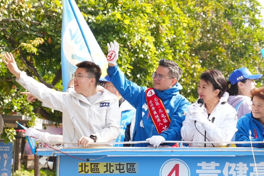 台中藍綠市長鼎力支持 莊競程靠醫工背景 黃健豪說建設台中 209