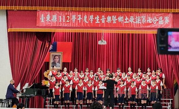台東山城小鎮關山國中合唱團卓越表現 榮獲音樂比賽特優獎