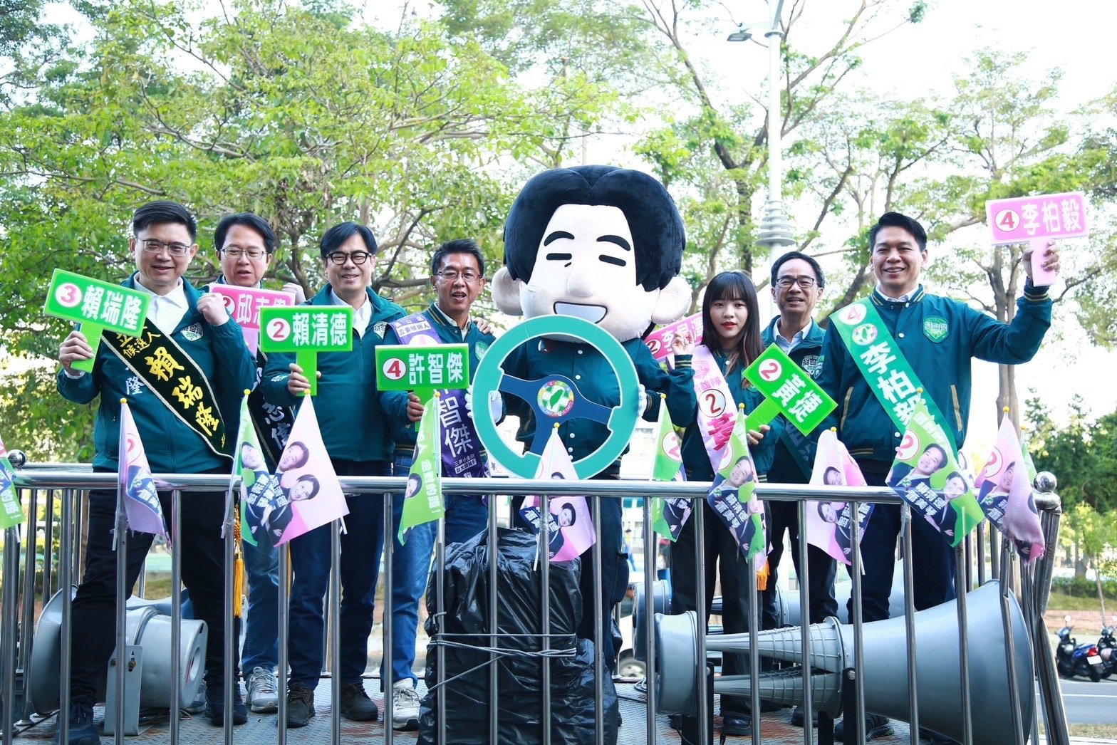 高雄八仙過海拼圖可期,左楠李柏毅微幅領先。賴清德競總提供