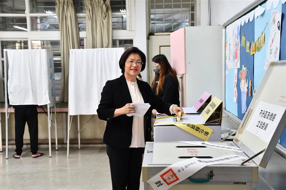 彰化縣長王惠美投票呼籲選賢與能　共同為台灣打拚