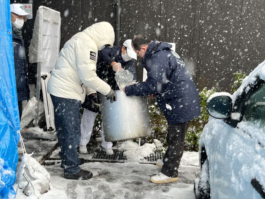 日本強震後寒雪中見暖流 慈濟啟動災區熱食供應 223 CNEWS195240113a01
