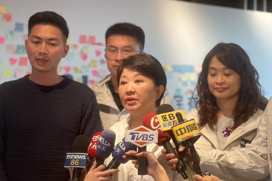 【立委選舉3-1】綠營多席戰敗 最強母雞盧秀燕加持後的下一站? 236 【立委選舉3-1】綠營多席戰敗 最強母雞盧秀燕加持後的下一站? 235