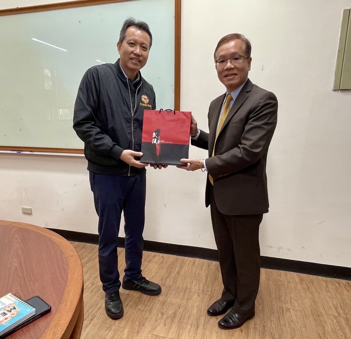 ▲為協助榮民及第二類退役官兵在就學、職訓及就業方面的需求，彰化縣榮民服務處造訪大葉大學，雙方就推動產學合作、產訓合作專案展開討論。（記者張溎壕攝）