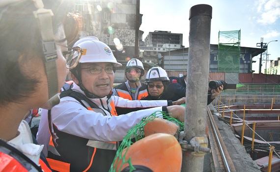 侯友宜視察汐止同興路穿越國道工程　盼以安全為前提改善交通壅塞
