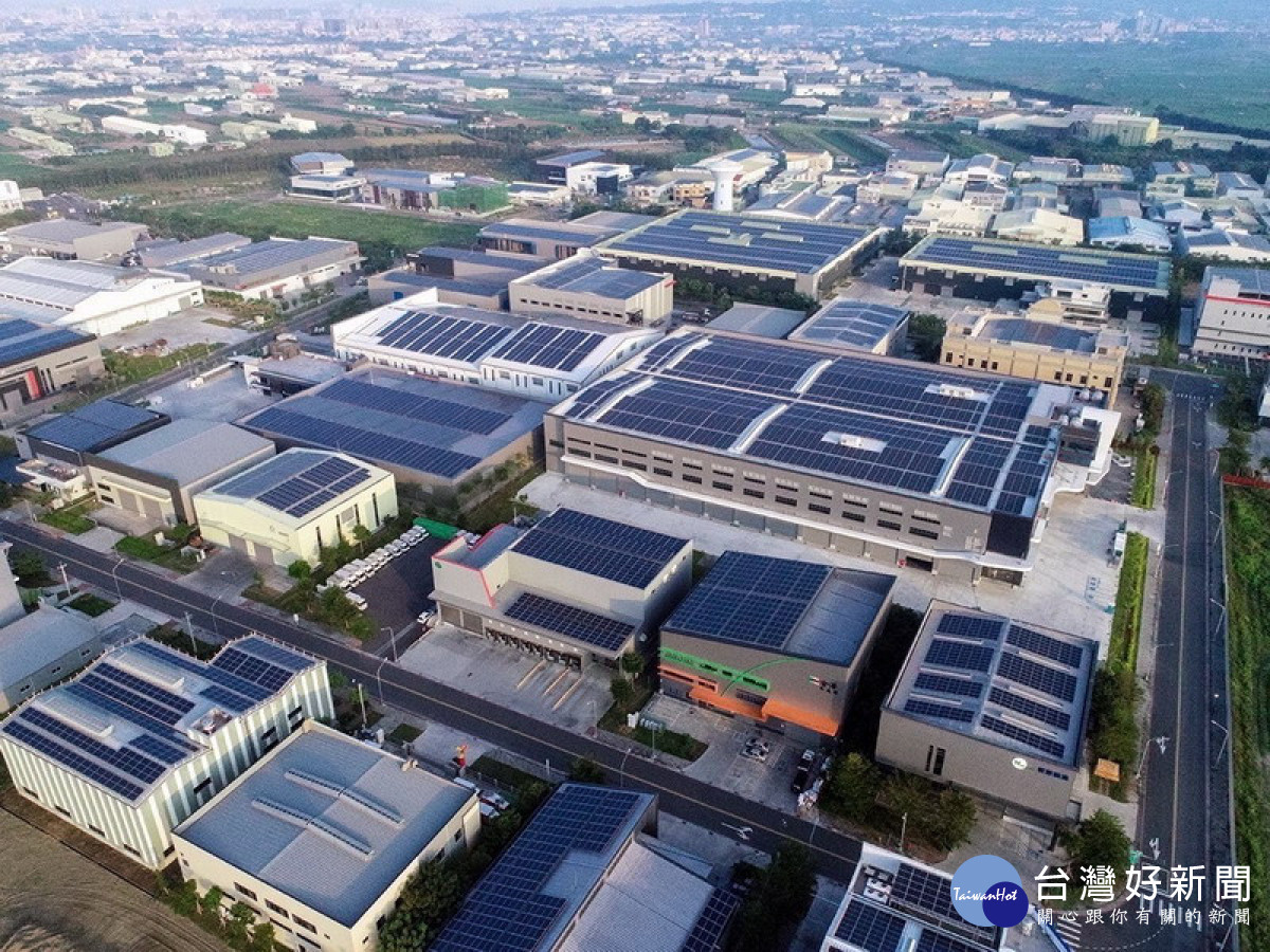 ▲高市啟動跨局處「綠電推動專案小組」，推動「6年1.25GW計畫」，累計設置容量共920.44MW，已超越原定目標備案容量650MW達1.4倍。