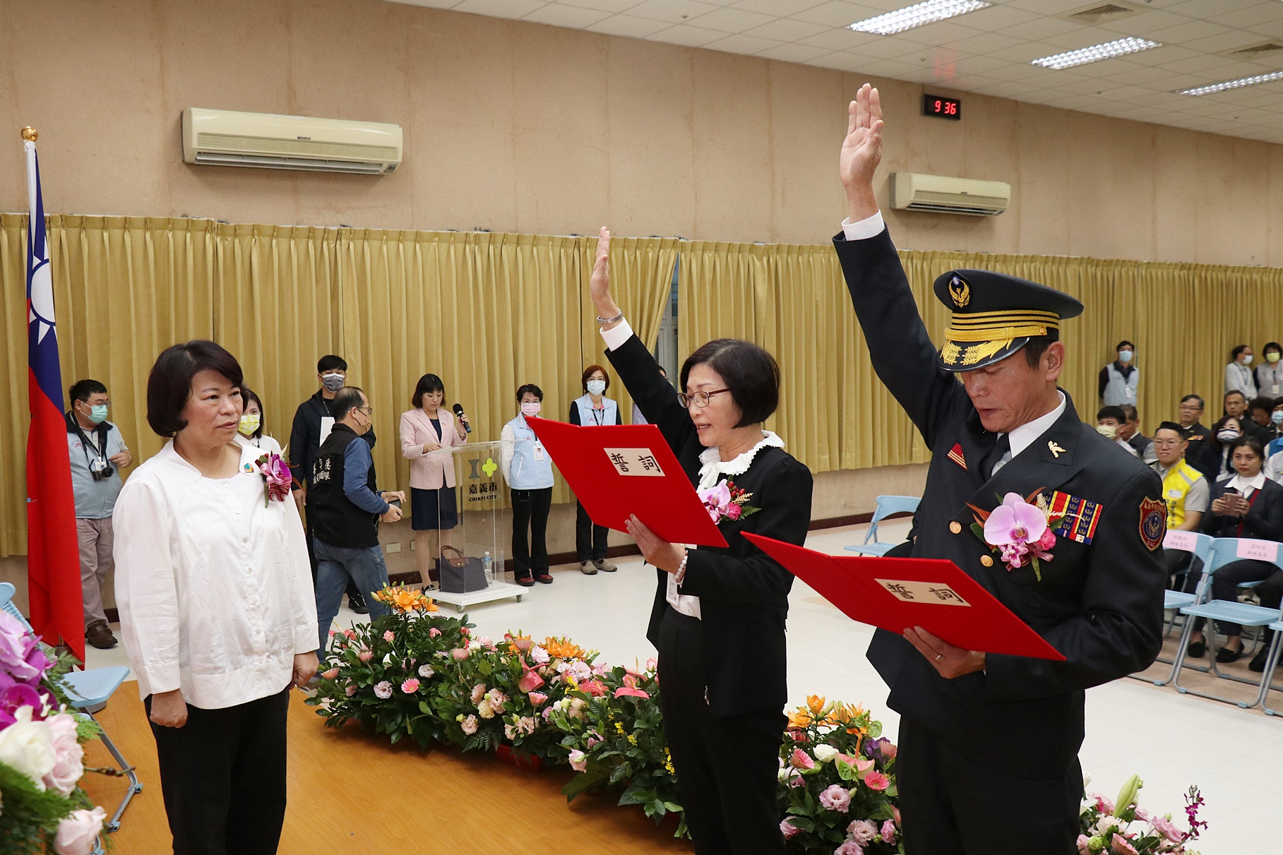 嘉義市消防局長、財政稅務局長宣誓上任 黃敏惠期勉確保市政穩健