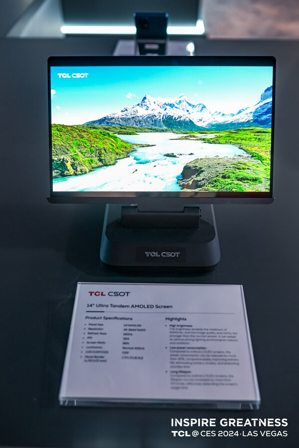14" Ultra Tandem AMOLED Screen 14" Ultra Tandem AMOLED Screen