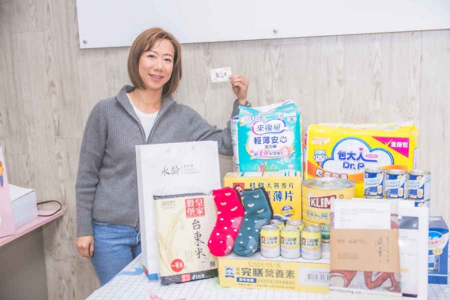歲末年終傳遞愛的溫度 永齡送上暖心福袋關懷獨居長者、婦女與孩童 193