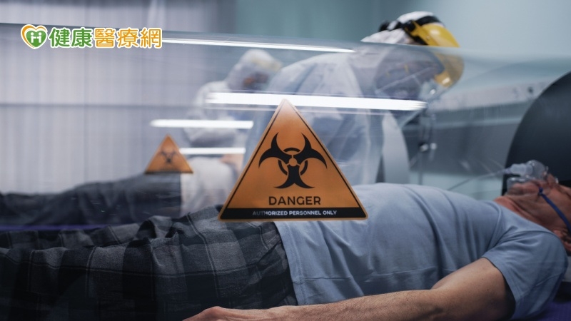 糖尿病控制不佳,傷口潰瘍惡化險截肢 高壓氧治療獲改善