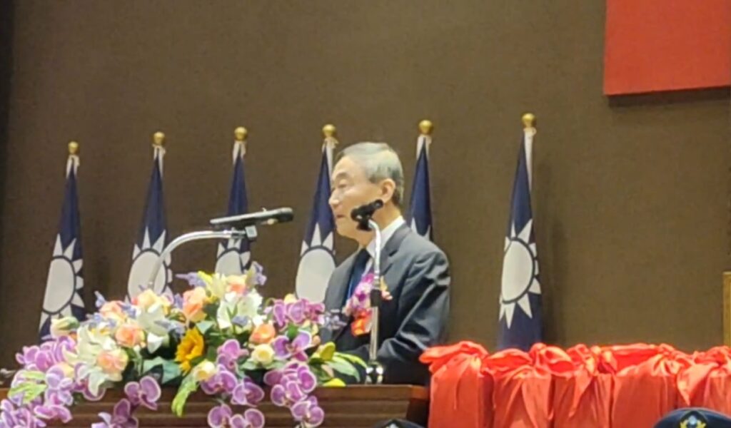 ▲圖說:台中市副市長黃國榮主持警察局分局長、大隊長聯合交接典禮 (圖/台中市政府提供)