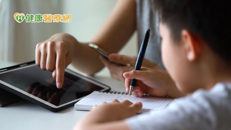 寧願不生也不窮養?富養真的比較好? 富養VS.窮養4利弊、平衡之道曝!