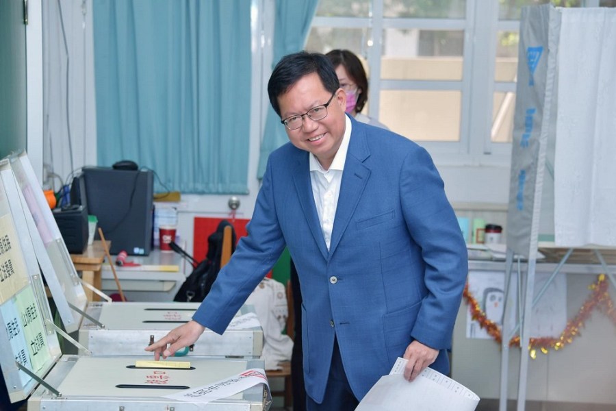 黃國昌嗆是林秉文「麻吉」 鄭文燦回擊:柯主席也是? 194 黃國昌嗆是林秉文「麻吉」 鄭文燦回擊:柯主席也是? 193