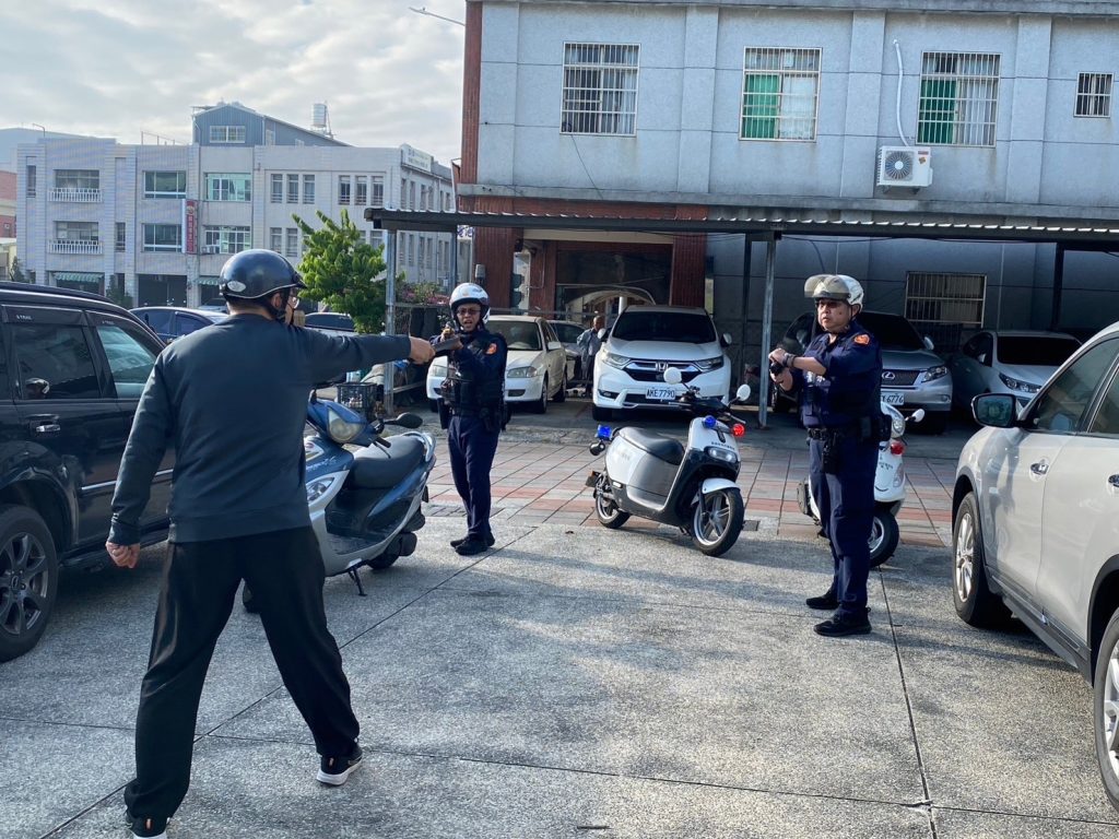 ▲當搶匪遇到詐騙車手！搶匪、車手龍總逮。〈圖/記者蔡宗武翻攝〉