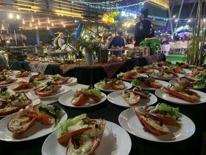 越夜越美麗!台南安平賞夜景、聽音樂享受燦爛藝術燈飾