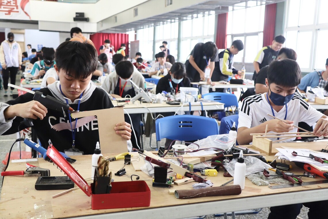 漾新聞|高市國中小學科技教育競賽大榮中學登場 科技女力大爆發