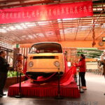 蔣經國昔視導武陵農場座車 1950年福斯經典T2修復亮相