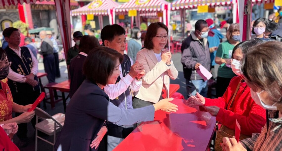 「春節送暖歲末關懷」暖流延續12載 周佳琪市長籲拋引玉散播愛