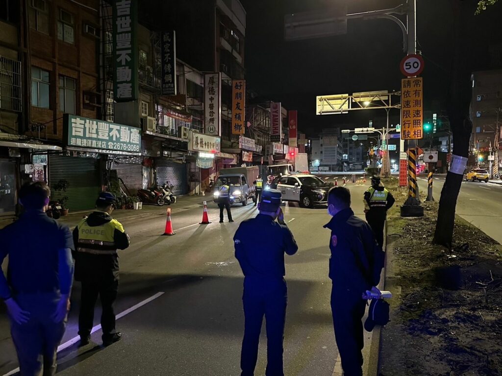 樹林警分局藉由優勢警力,強力執法,展現打擊犯罪決心。