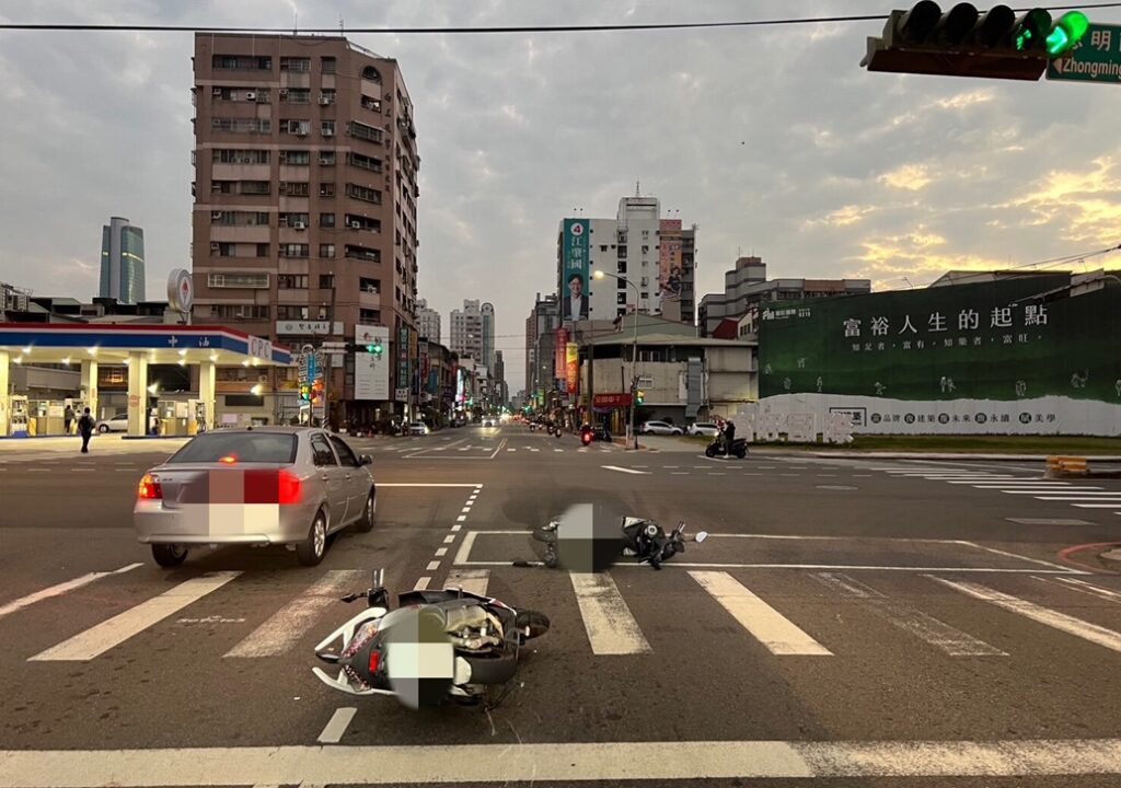▲圖說：女大生與友人夜店狂歡後騎車雙載上路，不慎追撞前方機車             （圖／台中市政府提供）