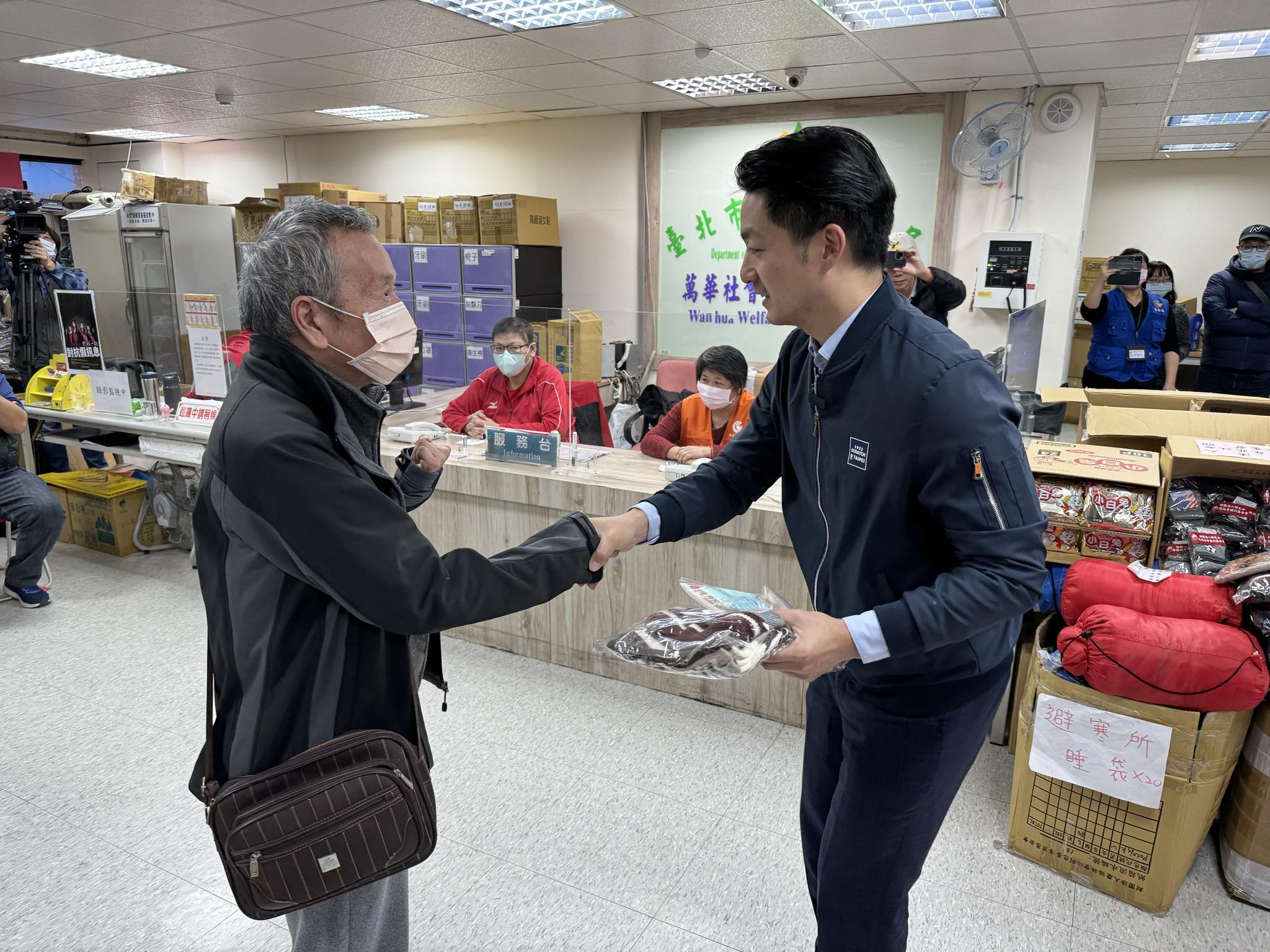 急凍！北市府啟動低溫關懷　陽明山降雪即三階段實施交管